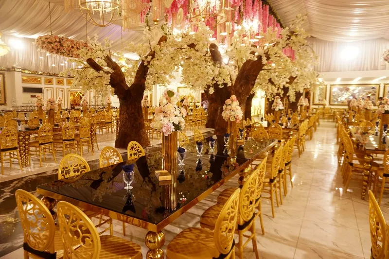 Blossoms over the head tables